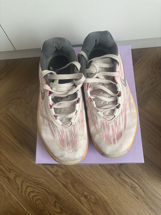 Продам баскетбольные кроссовки