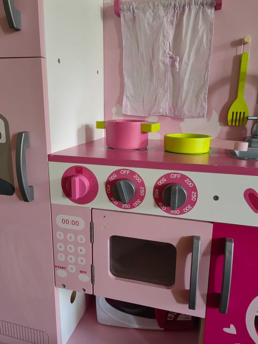 Детска дървена кухня