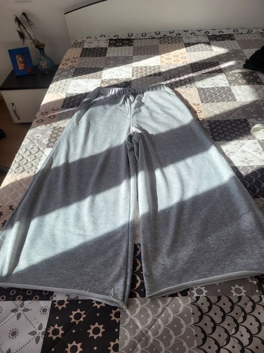 Vând pantaloni bumbac