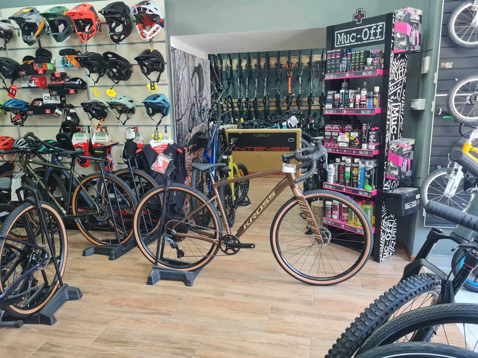 Bicicleta gravel Kross Esker 2.0 M 28 L stoc EstBike Funky Sports