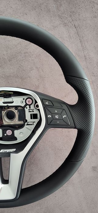 Volan Mercedes w204  retapitat piele