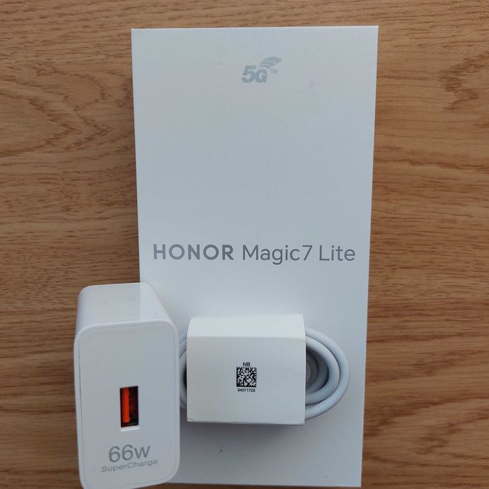 телефон Honor Magic7 Lite 5G с подарък 66W зарядно за бързо зареждане