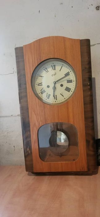 Срочно продам старинные часы