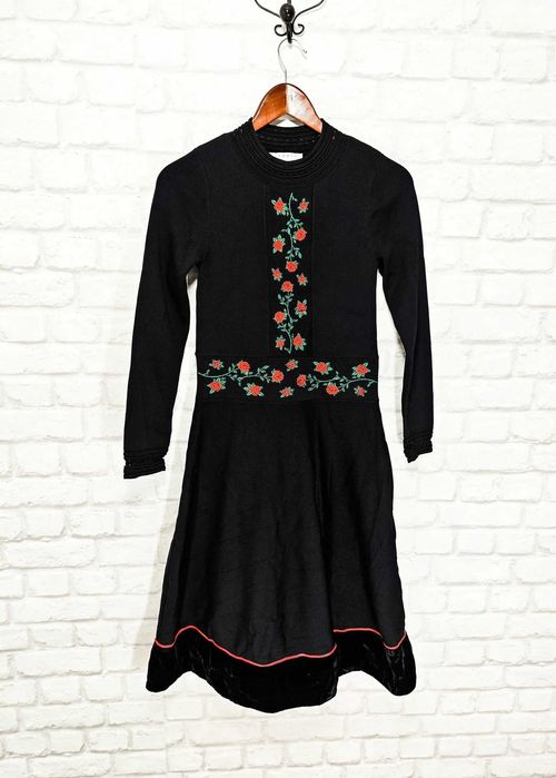 Sandro Paris Оригинална дамска рокля размер М