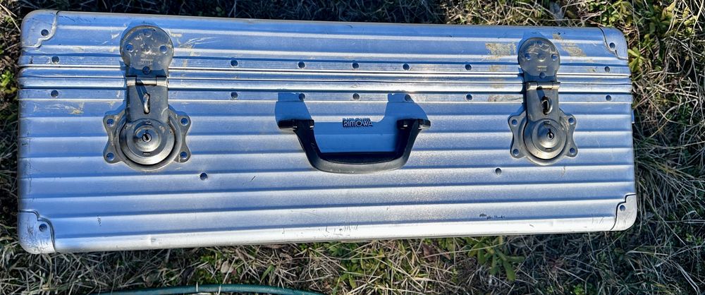 troler metalic aluminiu rimowa anii 30 cu 2 chei
