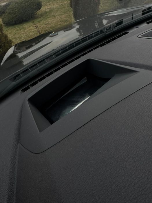 BMW X3 2.0 X-drive 184cp an.2012 2 butoane+head up display