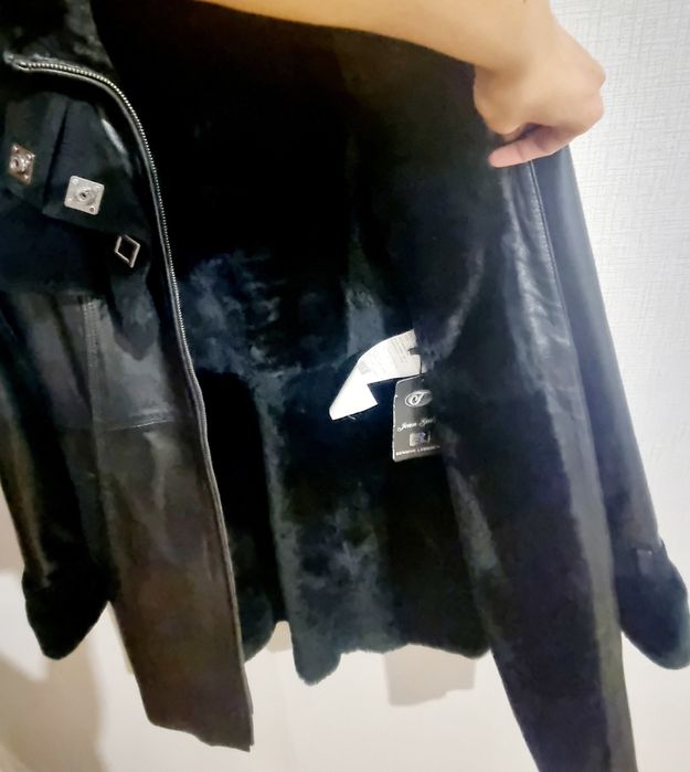 Продам новую дубленку