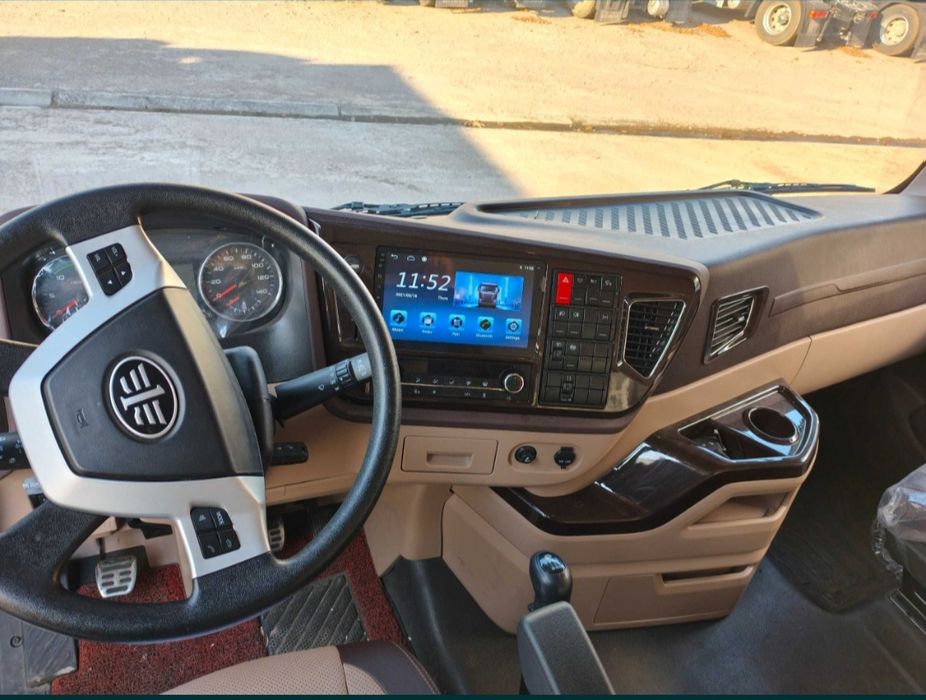 Седельный тягач FAW JH6 4x2 CNG (на метане)
Седельный тягач FAW JH6 4x