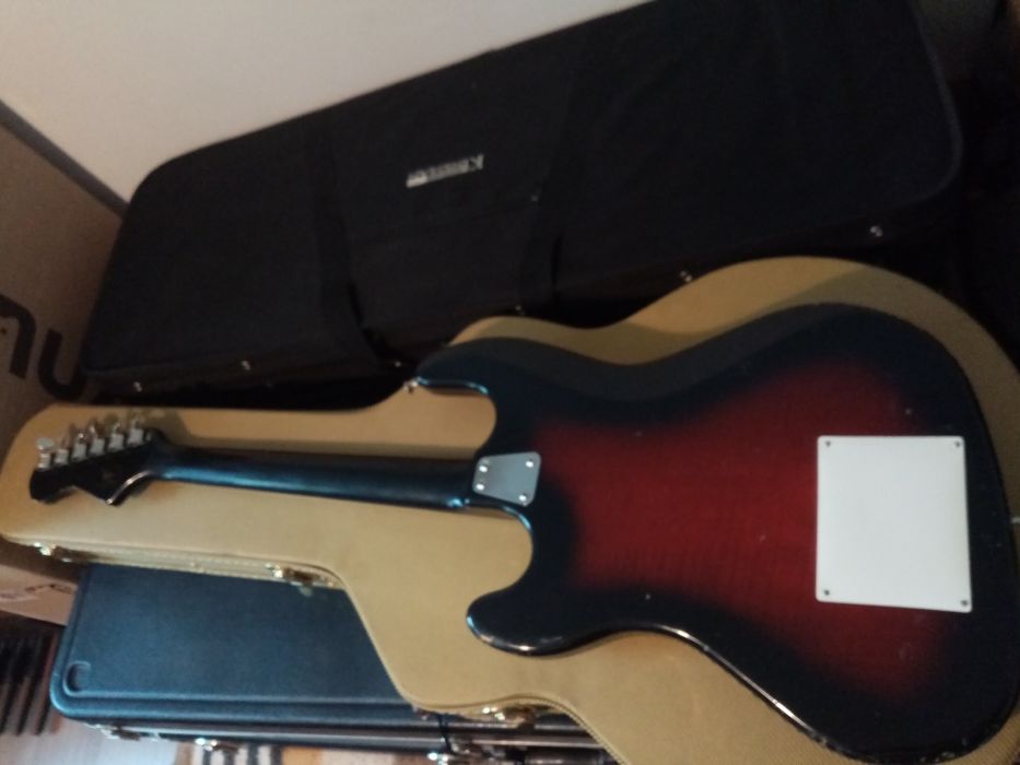 Hofner Strat HSS,1968г Made in Germany, All original.