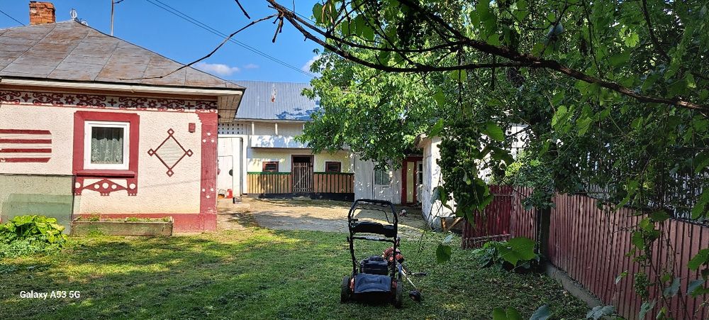 Vând casă în Străteni com Lozna