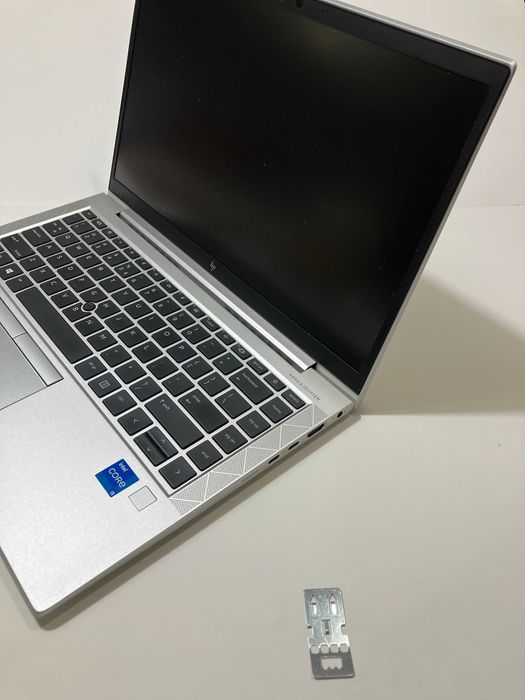 EliteBook 840 G8 14", Core(TM) i5 11th Gen, 16 GB RAM, 256 GB