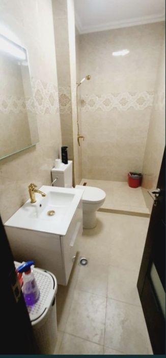 De inchiriat 2 camere Apartament studio Garsoniera