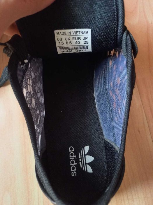 Adidasi dama Adidas originali marimea 40