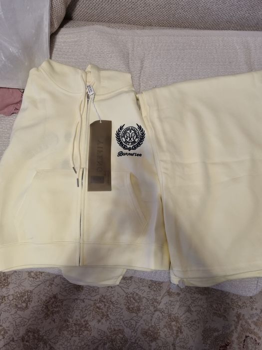 Продам костюм за 12000