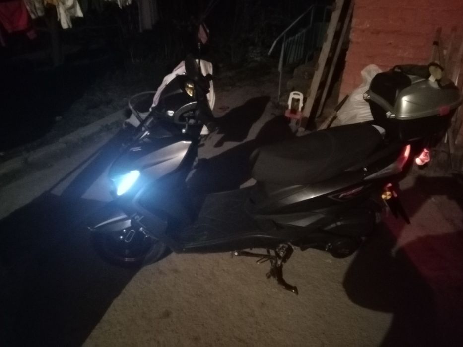 Мопед /Скутеры..