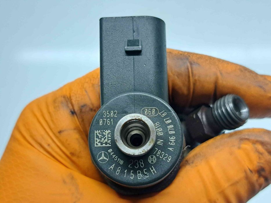 Injector  Mercedes Clasa C (W203) [Fabr 2000-2007] A6460700787 2.2 CDI