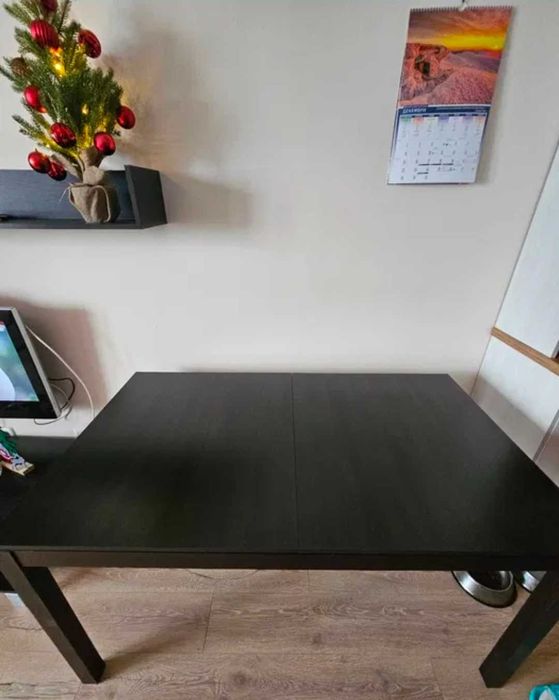 Дървена маса - масивна отлично състояние