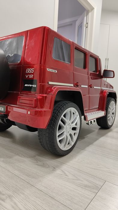 Машина с пультом управления