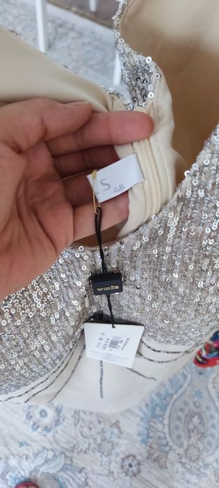 Нарядное красивое платье