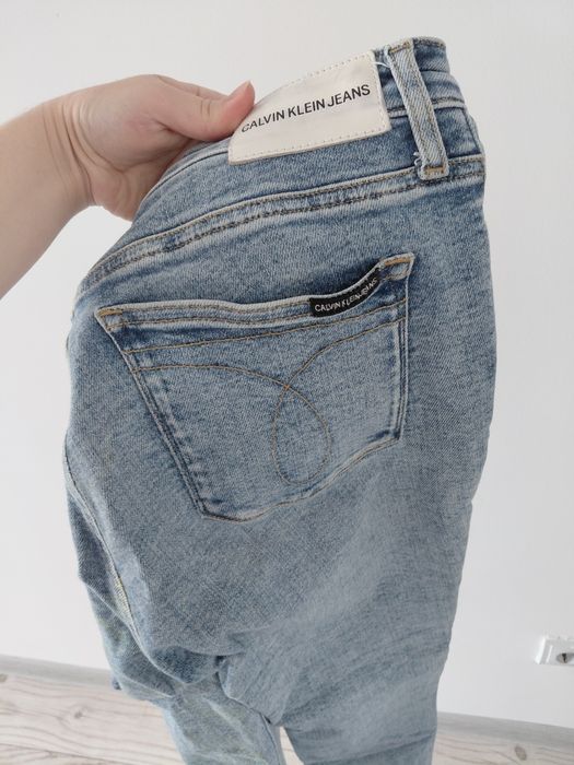 Джинсы скинни Calvin Klein