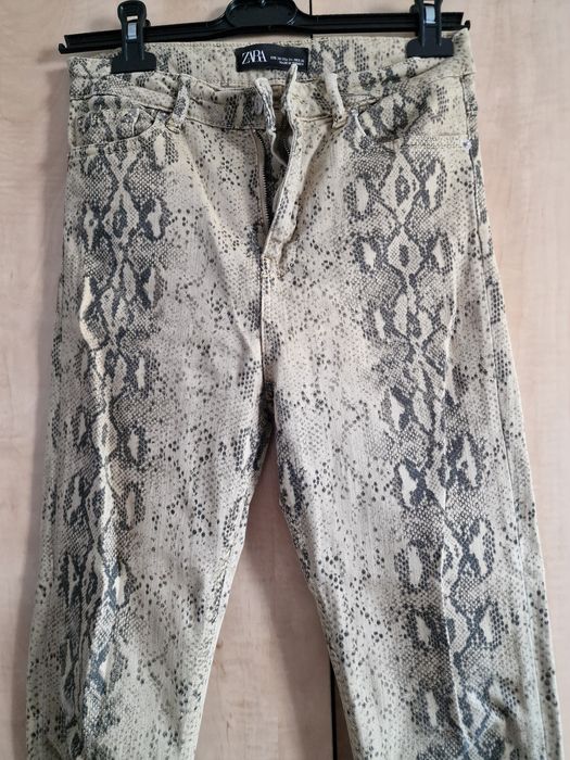 Blugi jeans Zara elestici marime 36