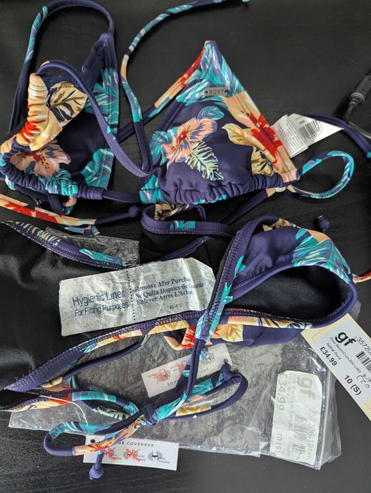 Costum.baie Roxi s