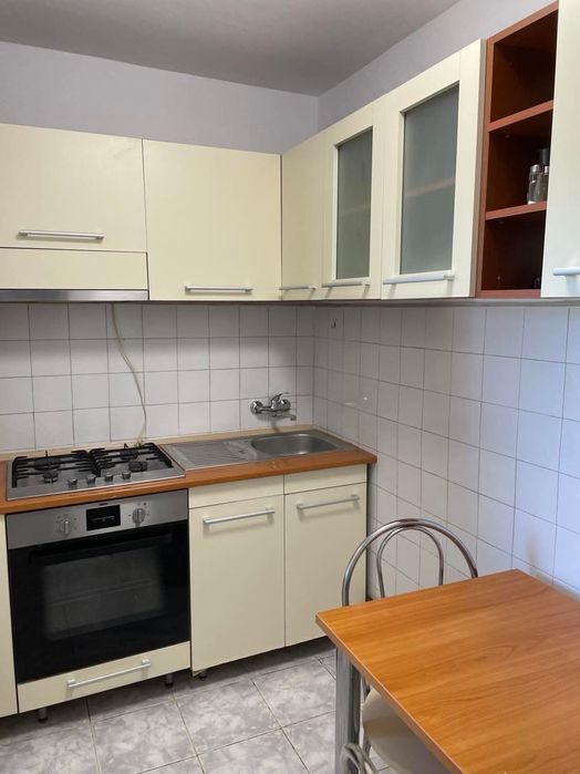 Inchiriez apartament cu o camera in zona Girocului