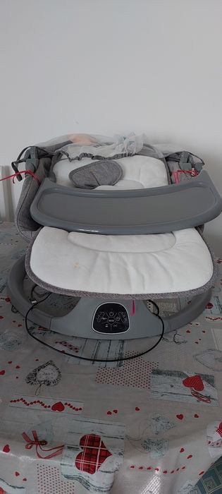 Детский шезлонг.