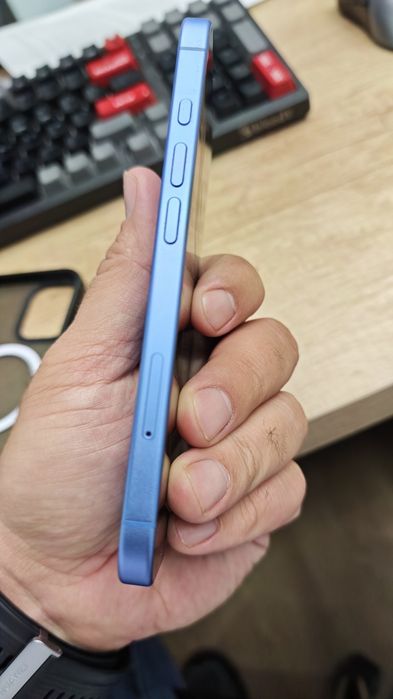 Iphone 16 256 blue