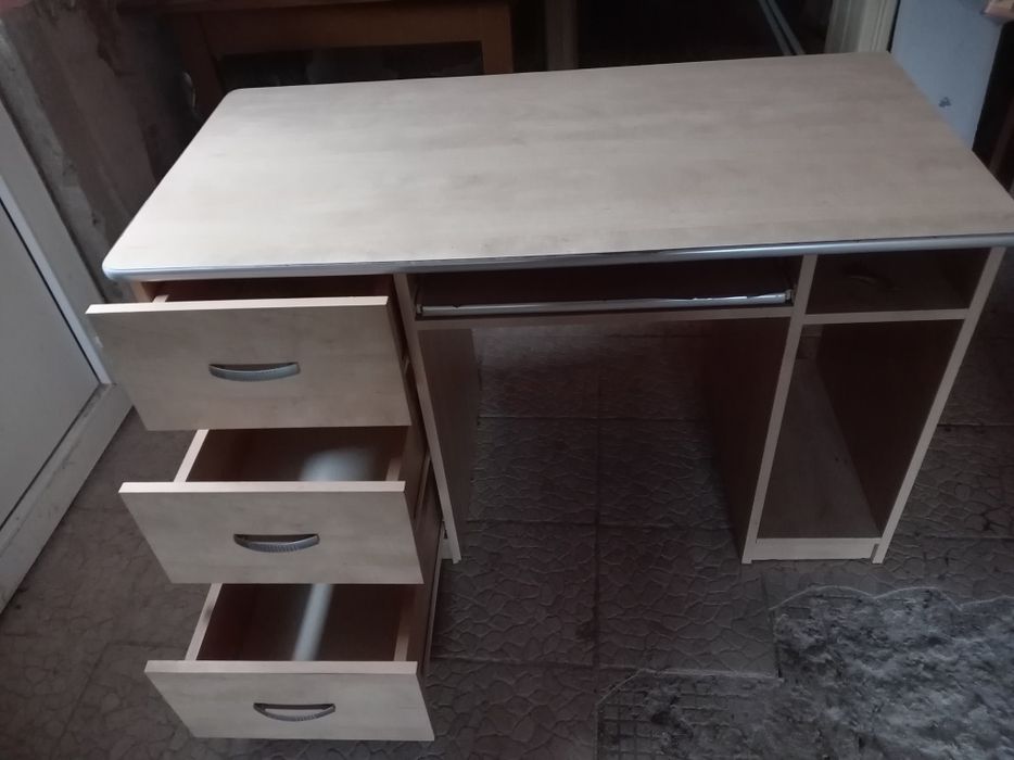 Vind birou elev crem