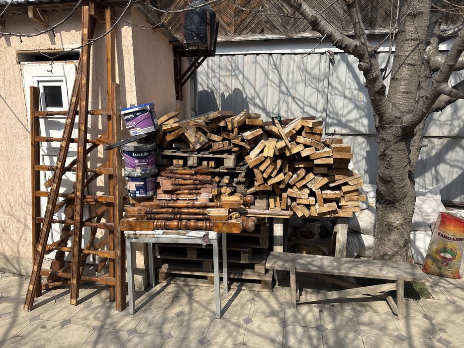 Лестница , балясина