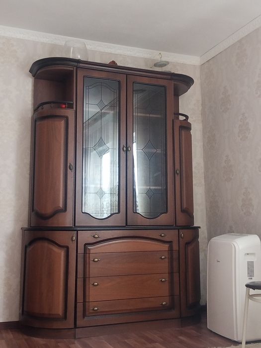 Продам хорошую шкаф