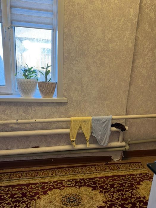 Меняю пол дома по ул Қошқарбаева