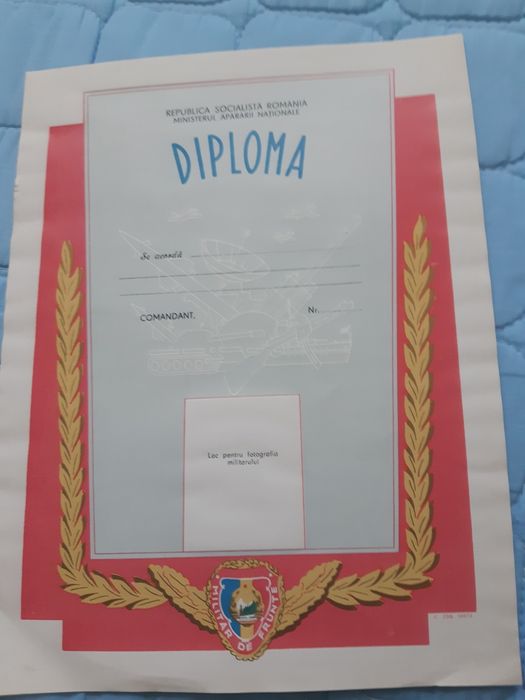 Vand diplome și certificate comuniste