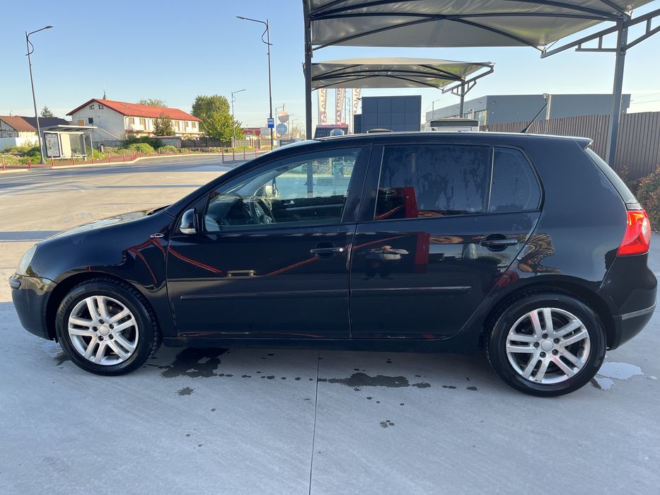 Vând VW Golf 5 1.9 TDI 90 CP
