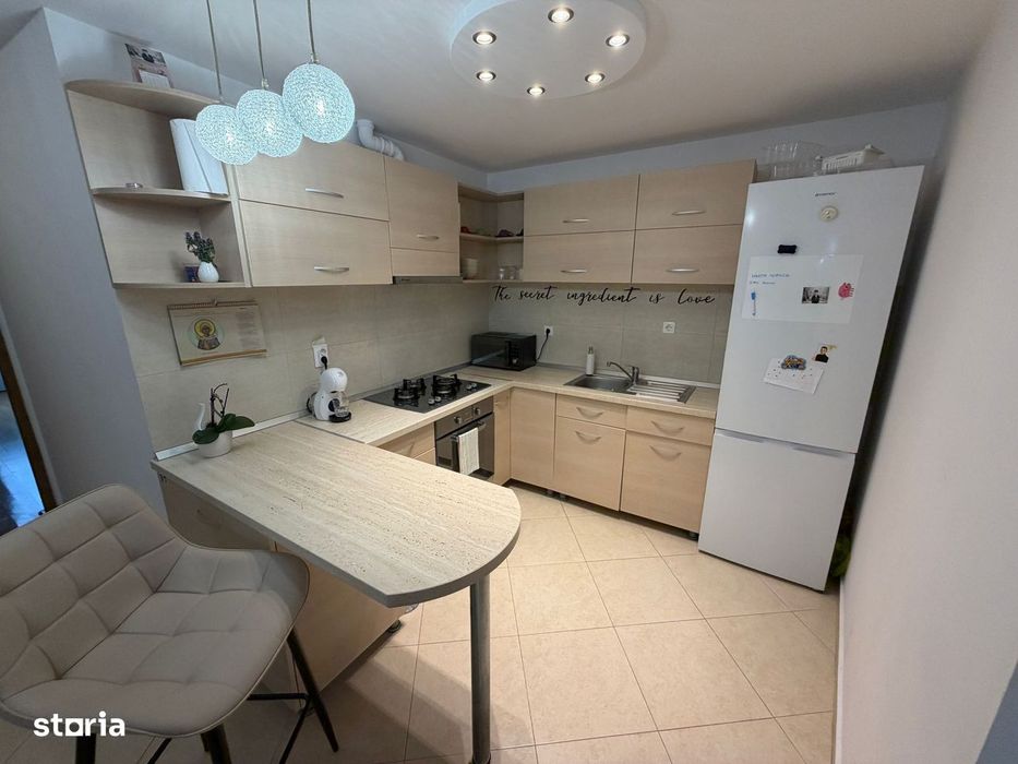 Apartament de vanzare cu 3 camere, in Alba Iulia