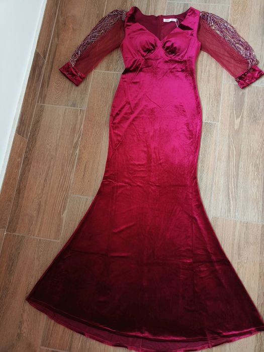 Rochie nouă elegantă din catifea