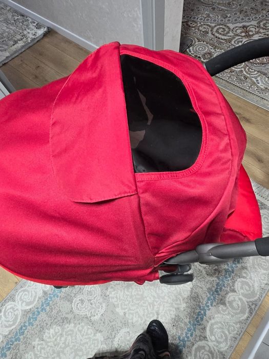 Детская коляска Chicco прогулочная