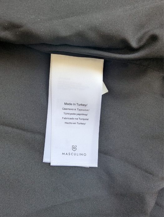 Продам куртку новую