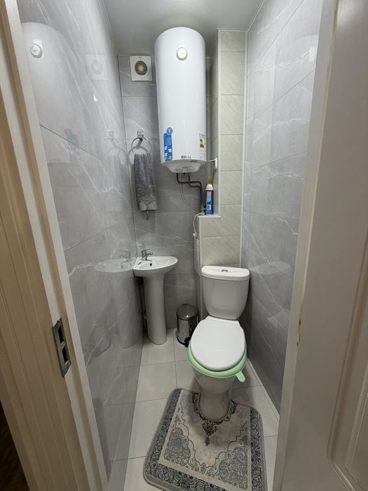 Согдиана Парижни оркасида 5 этажлик домни 3 этажи сотилади евро ремонт