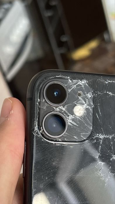 IPhone 11 128GB в идеалным сост