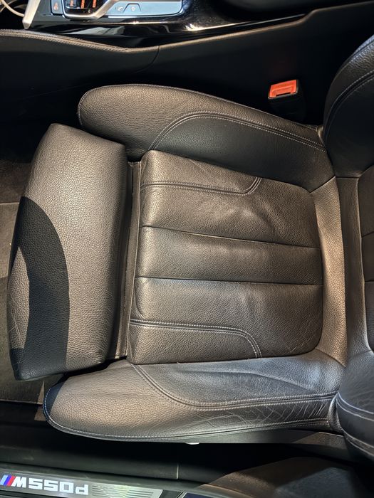 Предни седалки от bmw g30/31 м спорт без подгрев