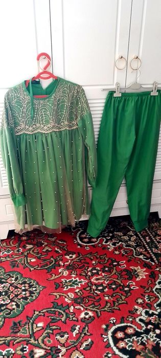 Двойка яшил сеткали золотистый жемчукла бн безатилган деффекти йок