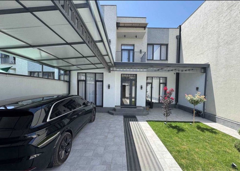 СРОЧНО Сдается дом 2,4 сотки возле ТЦ Альфрагранус ( н946 )