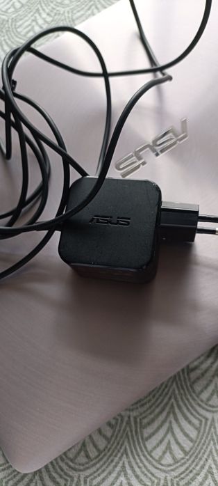 Laptop Asus ZenBook Intel core i5 -7200u