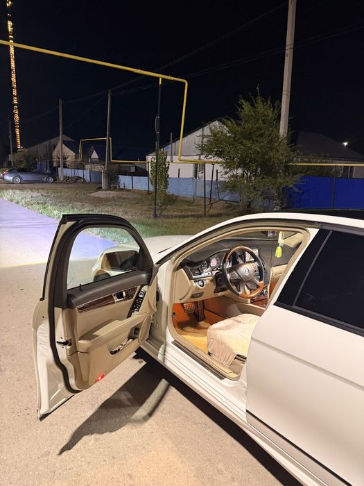 В продаже Mercedes Benz c350