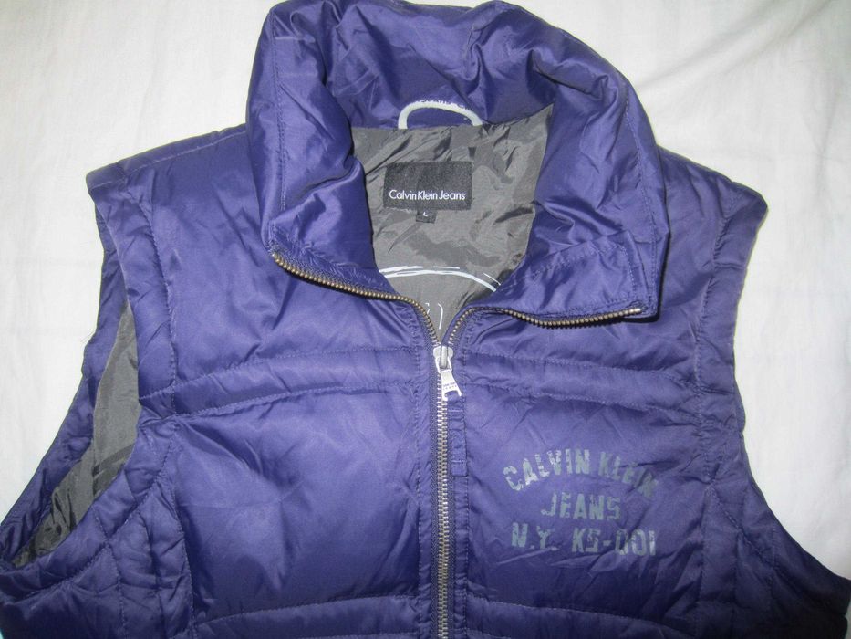 Vesta puf Calvin Klein,masura L-copil sau XS-adult, stare f.buna