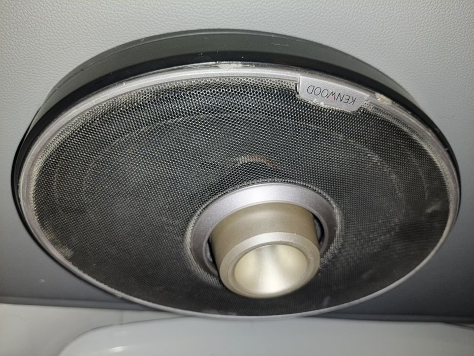 Kenwood 710  original  sotiladi