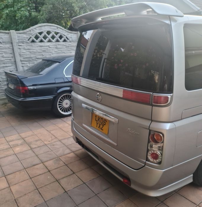 '05 Nissan Elgrand (E51) 3.5i 24V 4WD (240 HP) Rider Autech