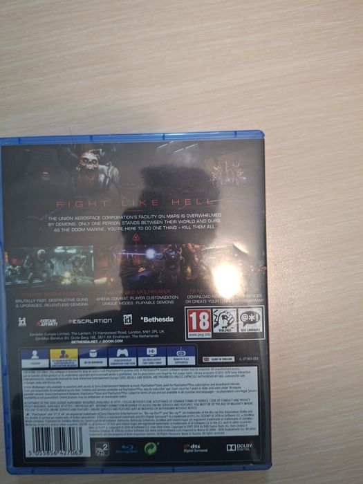 DOOM Ps4 добро състояние